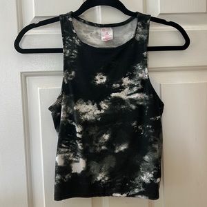 Sleeveless crop top